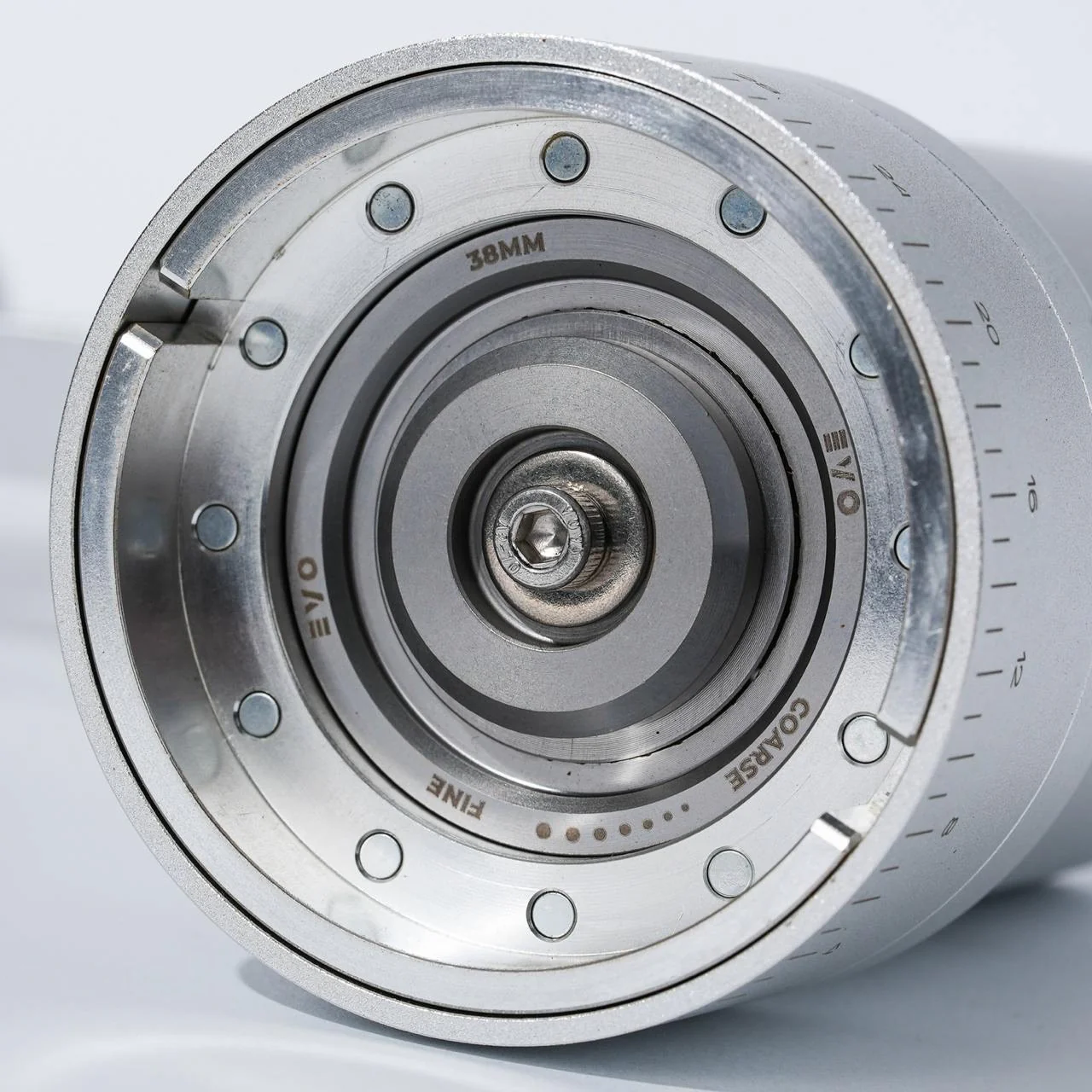 Varia EVO Hybrid Hand Grinder